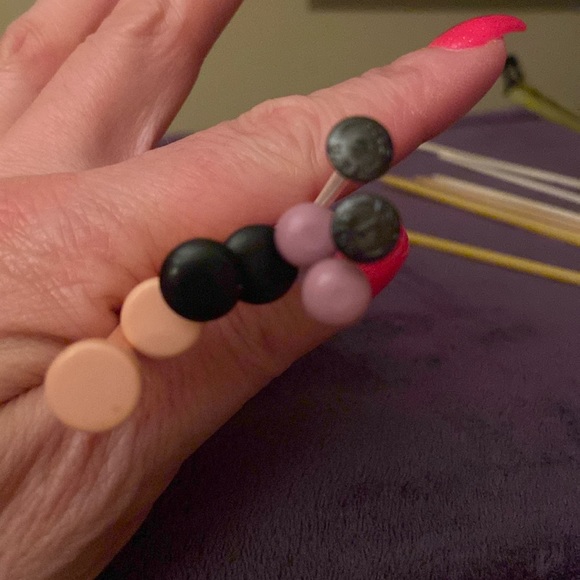 Lot of 10 pair vintage knitting needles and 3 singles - Picture 7 of 10